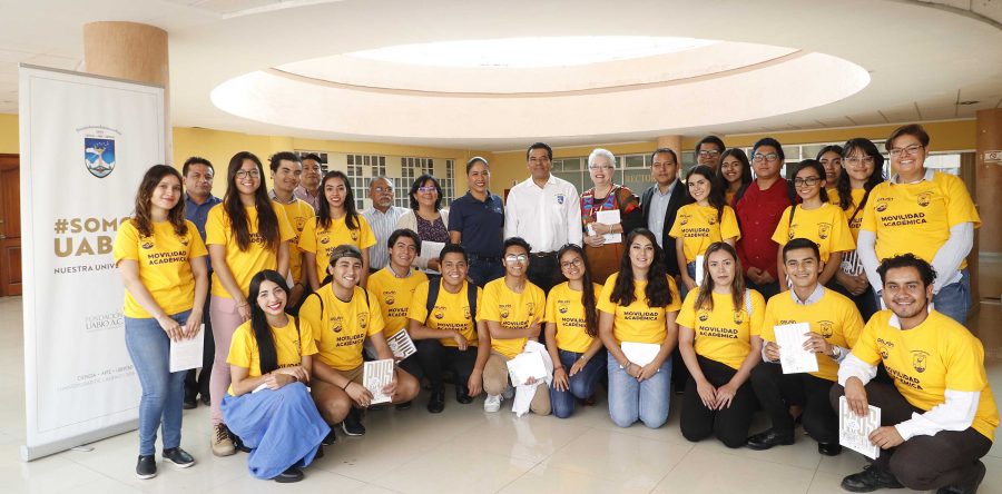 Alista UABJO participación en Congreso Internacional del programa Delfín