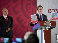 Libros de texto estarán a tiempo en las escuelas: López Obrador