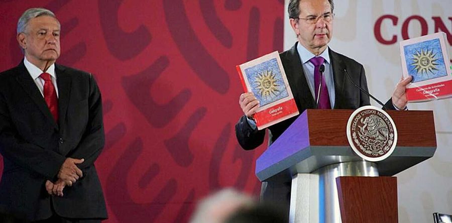 Libros de texto estarán a tiempo en las escuelas: López Obrador