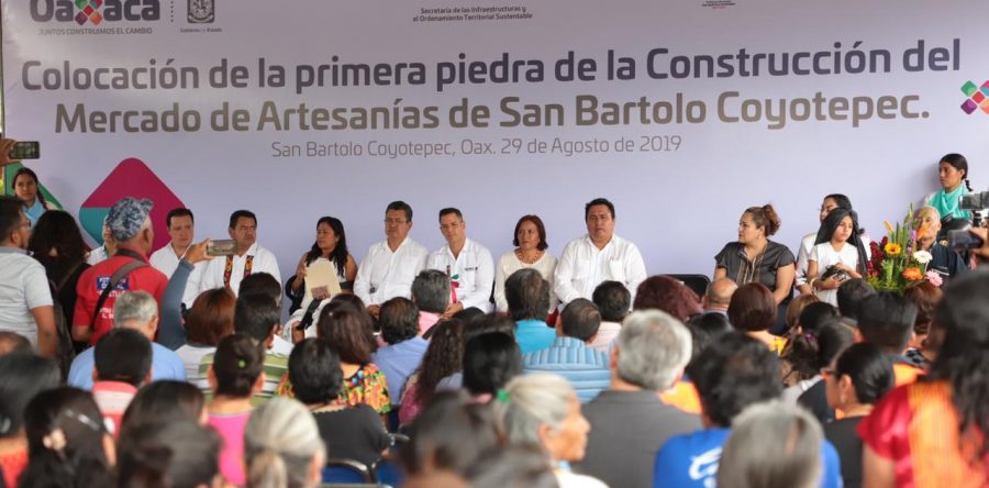 Inicia Gobierno de Oaxaca construcción del Mercado de Artesanías en la “cuna del barro negro”