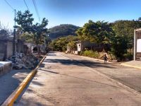 Entrega Sinfra cinco obras de pavimentación y electrificación en Istmo, Valles Centrales, Sierra Norte, Cañada y Mixteca