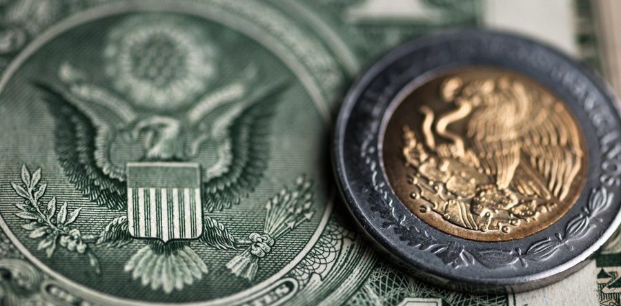 Peso recupera terreno atento reunión de banqueros centrales en Jackson Hole