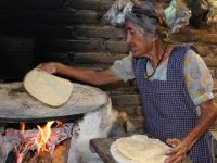 Mujeres indígenas marginadas en zonas rurales: el sector más vulnerable del país