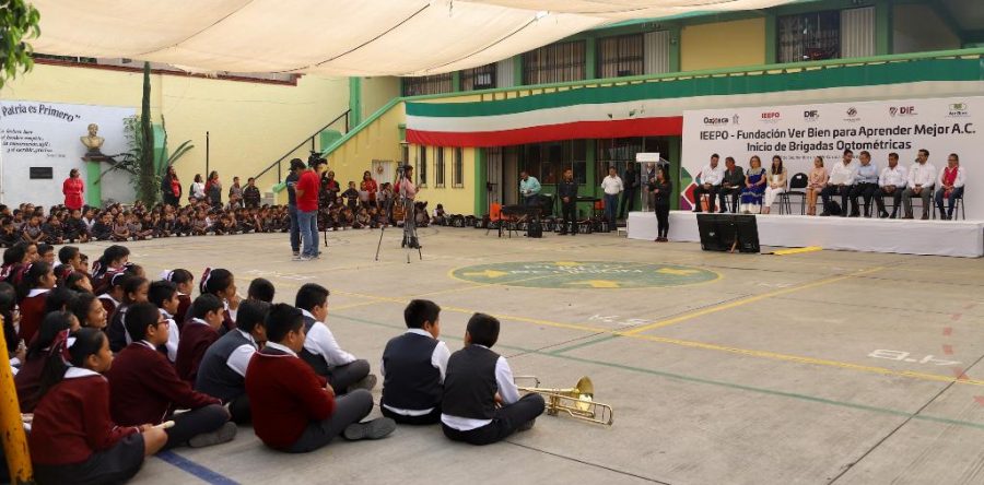 Apoyarán IEEPO y “Ver Bien para Aprender Mejor” con exámenes optométricos a 25 mil alumnos oaxaqueños