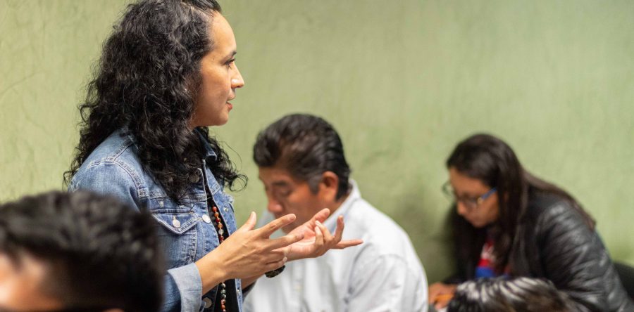 “Aprendizaje constante y amor a la profesión, mi recompensa”: Claudia Díaz