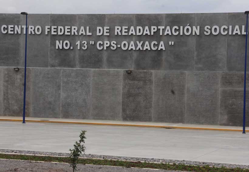 Cárcel a narcos, gran negocio de políticos y empresarios: Alfredo Martínez de Aguilar