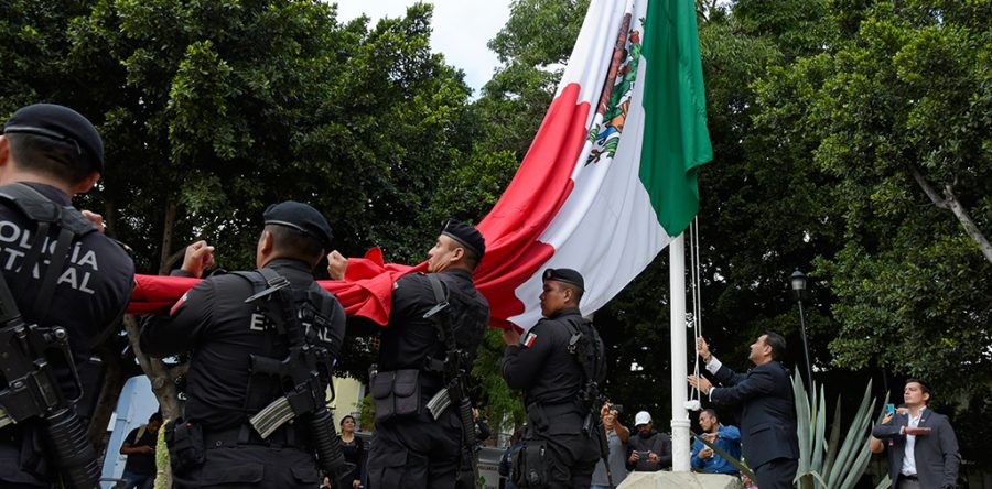 Médicos, enfermeras, militares y estudiantes, pilares de México: Alfredo Martínez de Aguilar