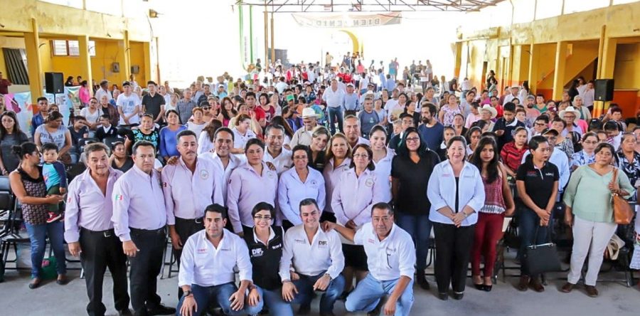 No descansaremos hasta recorrer las ocho regiones del estado con las caravanas DIF: Ivette Morán de Murat