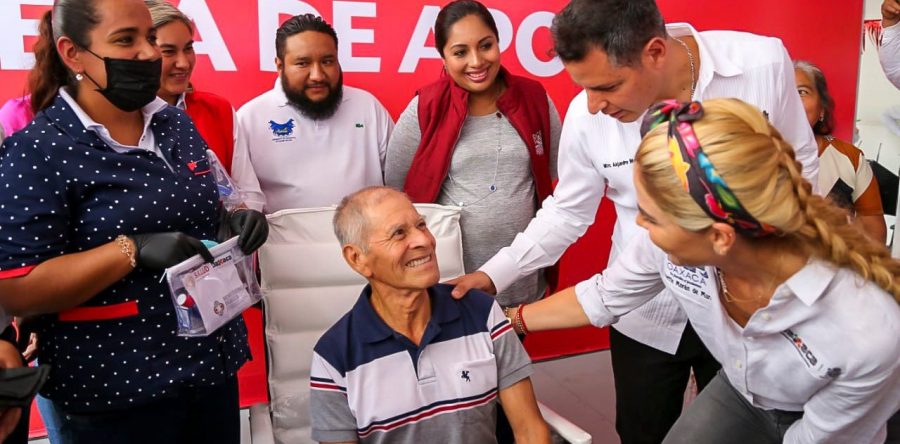 Cumple DIF Estatal con la obligación de atender y escuchar a la ciudadanía oaxaqueña en la octava audiencia pública del gobierno del estado de Oaxaca