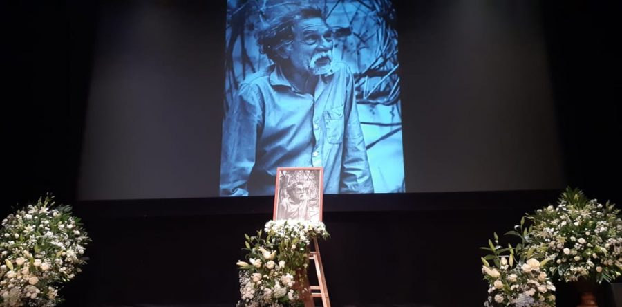 Se despide Francisco Toledo del Teatro Macedonio Alcalá