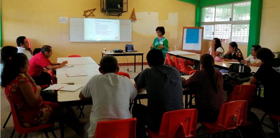 Fortalece IEEPO capacitación a docentes de inglés de secundaria