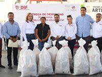 Entrega DIF Municipal de Oaxaca apoyos del programa Estímulos a la Educación Básica