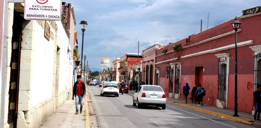 Activa Ayuntamiento capitalino programa temporal de estacionamiento para Día de Muertos