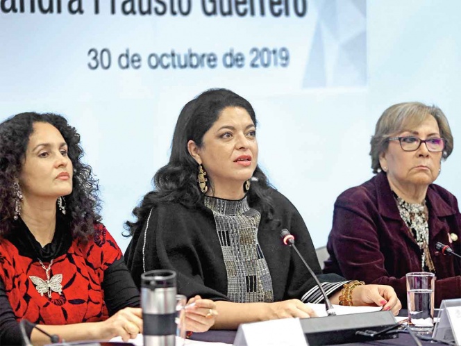Senadores cuestionan logros en cultura