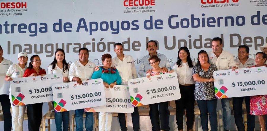 Entrega Alejandro Murat más de 51 mdp en obras y apoyos para Tuxtepec