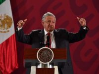 AMLO presume que 2019 cerrará con visita de 43.3 millones de turistas internacionales