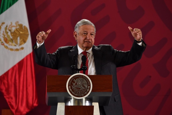 AMLO presume que 2019 cerrará con visita de 43.3 millones de turistas internacionales