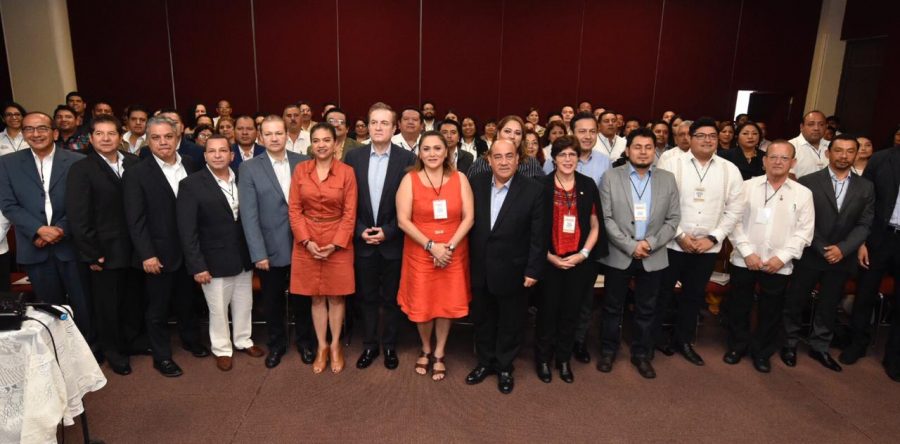 En Oaxaca, Fortalecen tareas por la educación en Reunión Regional Sureste del INEA