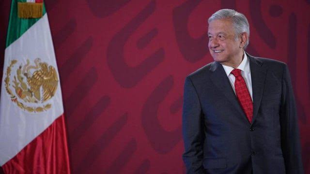 Pide López Obrador a morenistas no dejarse manipular