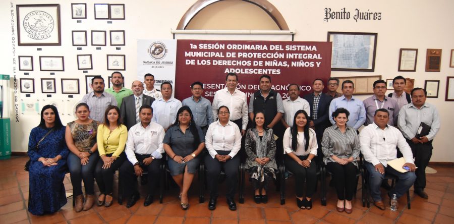 Presenta Oswaldo García diagnóstico de la niñez y adolescencia de Oaxaca de Juárez