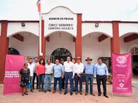 Socializa Oswaldo García proyecto de renovación de alumbrado público en Cinco Señores