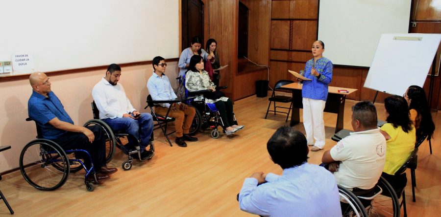 Vincula Ayuntamiento de Oaxaca de Juárez a personas con discapacidad con fuentes laborales
