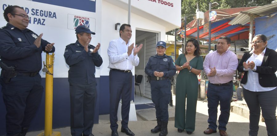 Fortalece Oswaldo García seguridad en el Mercado de Abasto