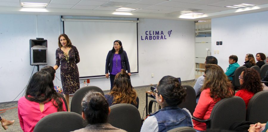 Brinda Administración espacio de reflexión para reproducir entornos equitativos