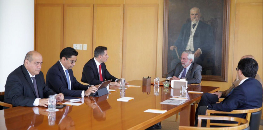Gobierno de Oaxaca y UNAM buscan fortalecer la oferta educativa de nivel superior en la entidad