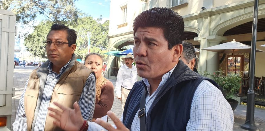 Se ampara SUTCOBAO para evitar reelección de quien por 18 años ha sido su líder