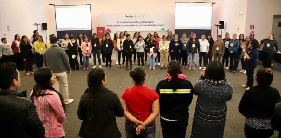 Fortalece IEEPO capacitación para la atención de la educación inicial