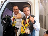 Entrega Alejandro Murat camión recolector  de residuos sólidos a Ixtlahuaca