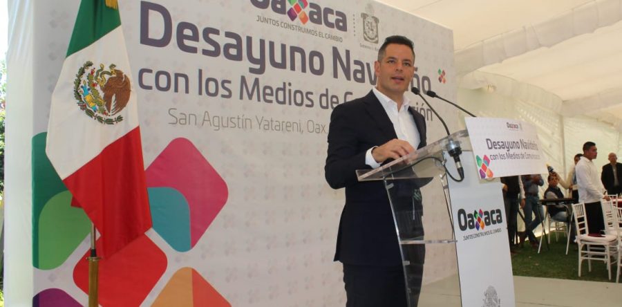 El poder sin poder, cruel ironía de los periodistas: Alfredo Martínez de Aguilar