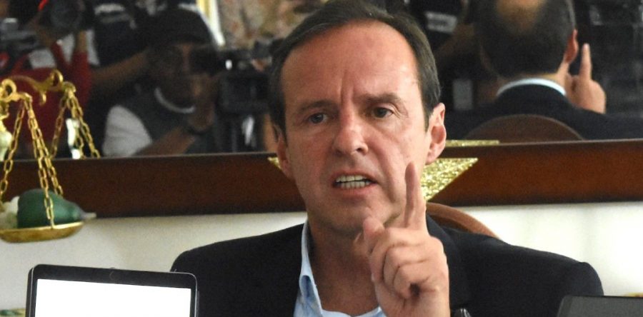 Bronca de dos gobiernos, no de los mexicanos: Horacio Corro Espinosa