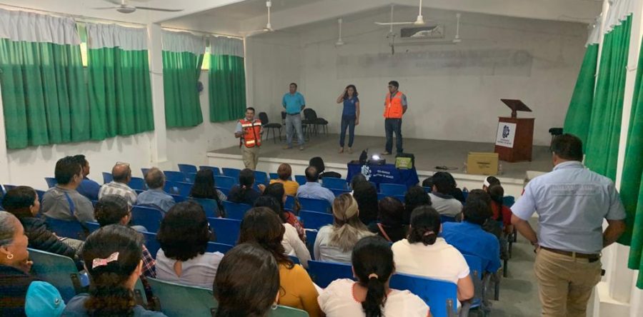 Reanudan actividades escuelas en San Pedro Comitancillo que suspendieron clases por sismo: IEEPO