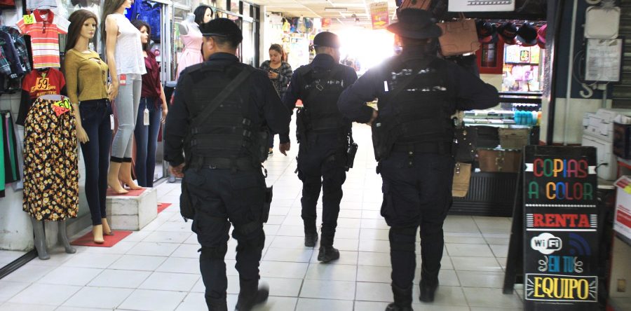 Inicia Ayuntamiento operativo “Mercado  Seguro” para resguardar compras de Reyes