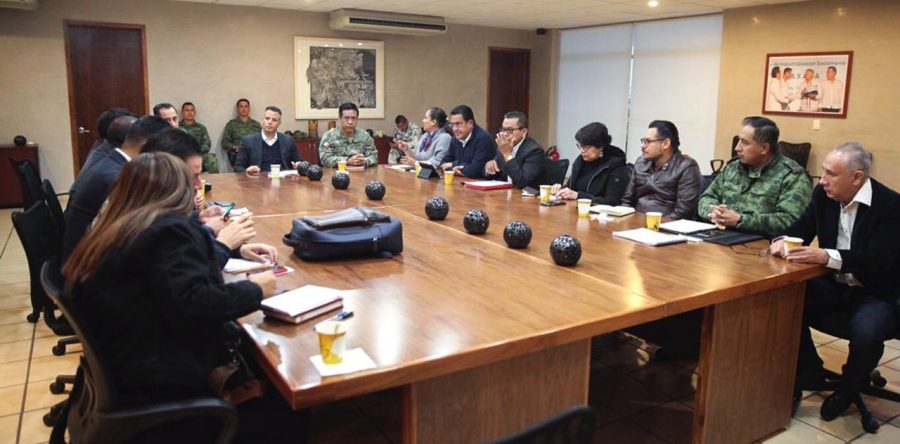 Celebra el gobernador Alejandro Murat elecciones pacíficas en 404 municipios regidos por Sistemas Normativos Indígenas