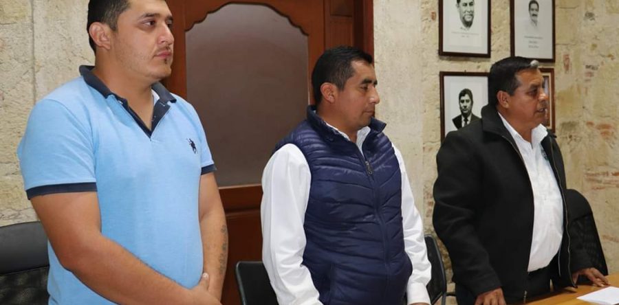 Presidente Municipal tomó protesta a autoridades auxiliares de Mexicalcingo de los Granados