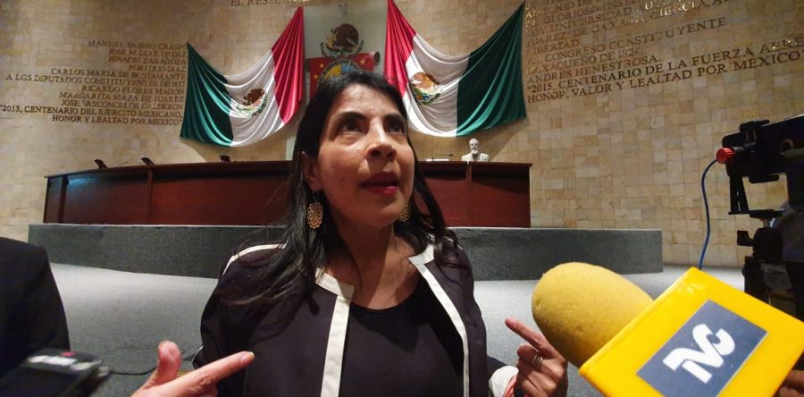 Sin mayores aspavientos Ana Vásquez Colmenares rinde su informe ante el Congreso del Estado