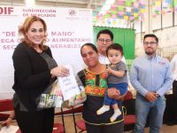 Se suman locatarios del Mercado La Cascada al programa “De mano a mano”