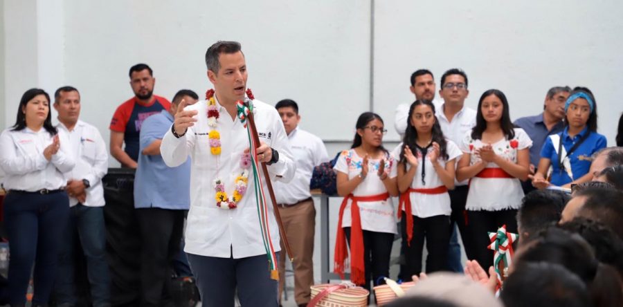 Impulsa Alejandro Murat industria manufacturera en la Mixteca