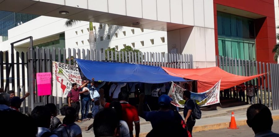 Presiona CNTE al IEEPO; intenta recuperar la rectoría educativa: Alfredo Martínez de Aguilar