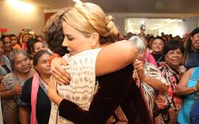 Ivette, hada madrina en la reconstrucción de escuelas: Alfredo Martínez de Aguilar