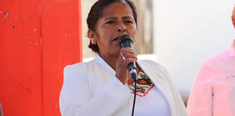 Capacitan DIF Estatal y Municipal a encargados de cocinas comunitarias de la región y entregan equipamiento