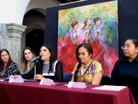 “Reflejos de la Mujer Oaxaqueña”engalanan pasillos del Palacio Municipal