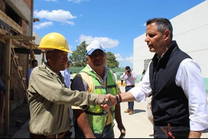Presidente Municipal y Gobernador del Estado realizan visita de supervisión al hospital de Tlaxiaco