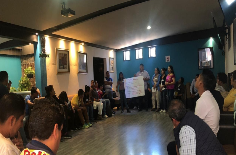 Inicia en Valles Centrales programa de capacitación   Mesero Inteligente