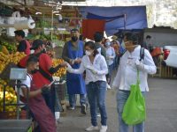 En el Mercado de Abasto, entrega Ayuntamiento capitalino insumos sanitarios contra COVID-19