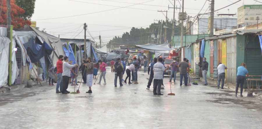 Refuerza Ayuntamiento medidas de higiene y desinfección en el Mercado de Abasto