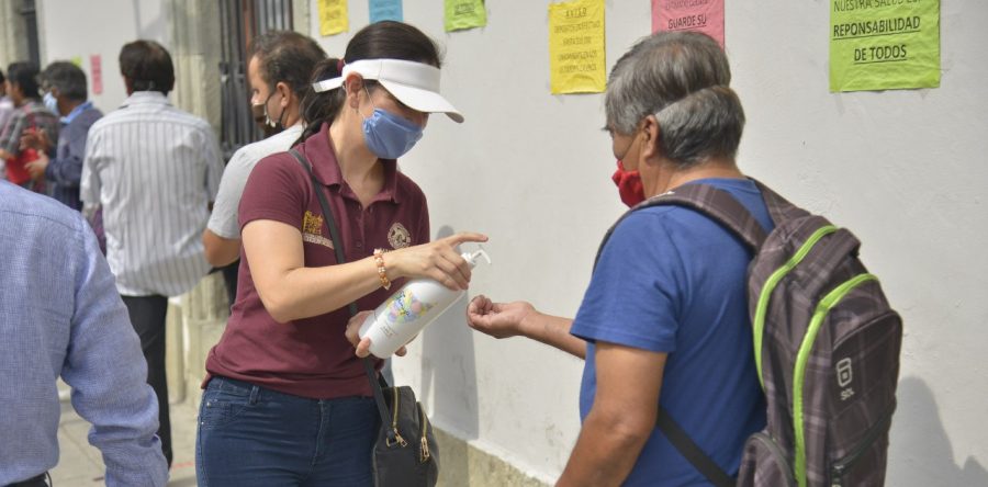 Refuerza Gobierno Municipal estrategia de sana distancia en el Centro Histórico de Oaxaca